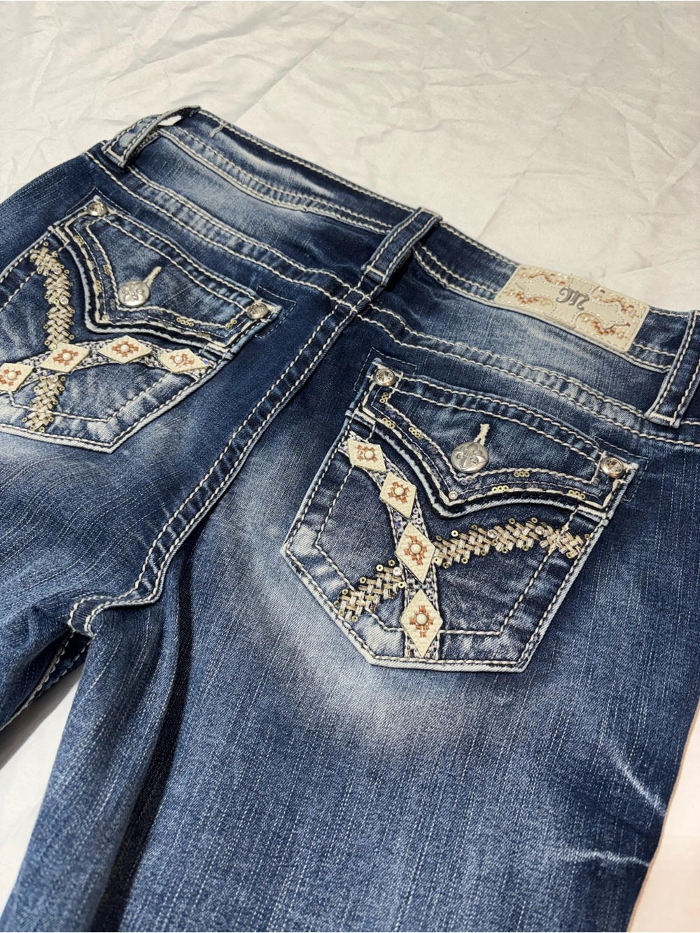 Miss Me Jeans Size 30 Mid Rise Bootcut Woven Cross Bling Embellished 33 Inseam